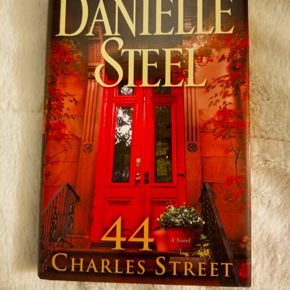 Danielle Steel 44 Charles Street. Hard back book Brand New.
